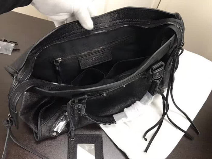 BALENCIAG巴黎世家 原單品質 經典機車 山羊皮黑釘款 手提肩背斜挎包  BL1410